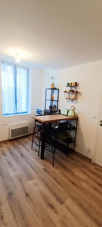 Elegant Et Central Перпинян Екстериор снимка